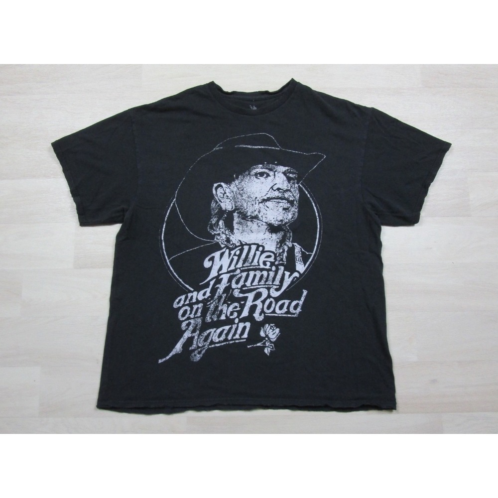 Zion Willie Nelson and Family T-Shirt Men's (L) On the Road Again Country